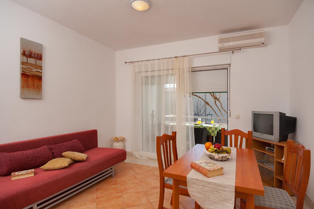 House Marta Apartment Baska Voda Room photo